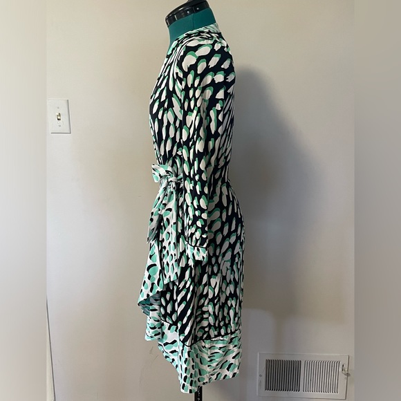 BCBGMaxAzria Green White Black Wrap Abstract Ruffle Dress - Picture 6 of 13